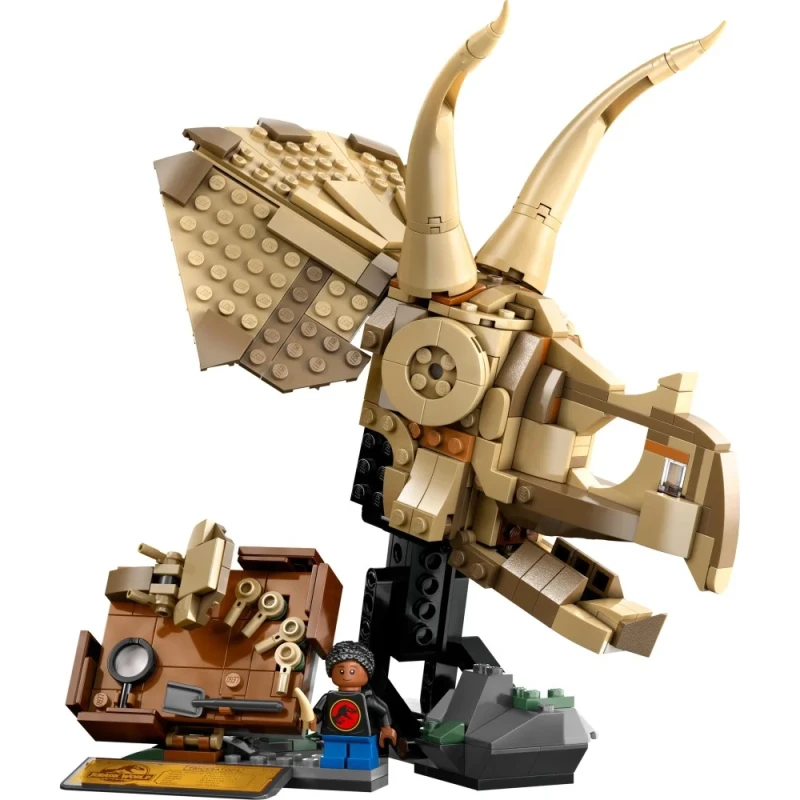 lego-jurassic-world-szkielety-dinozaurow-czaszka-triceratopsa-76969 (2).webp