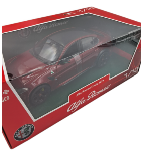OUTLET Bburago - Model 1:18 - Alfa Romeo Giulia GTA 2020 - 11048